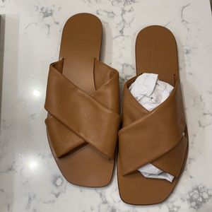 Everlane slides - new in box